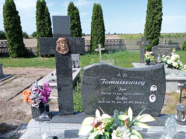 Jan Tomaszewski 1932 Miedniewice - Grobonet - Wyszukiwarka osób pochowanych